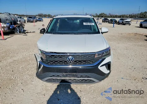 2022 Volkswagen Taos Se z USA, uszkodzony, nr VIN 3VVTX7B22NM071819